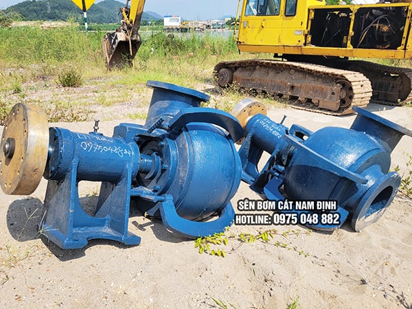 sên bơm cát chống mòn